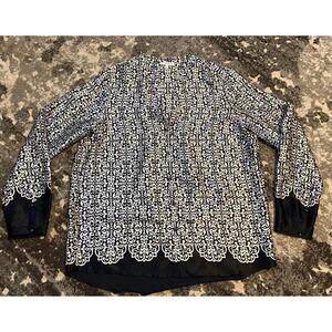 Stylish Tyler Bae Black & White Printed Blouse - Size 10